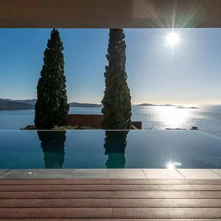 Heated Pool-stunning Sunset Vakantiehuis Mlini